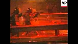 INDONESIA: JAKARTA: STUDENT PROTEST TURNS VIOLENT (2)