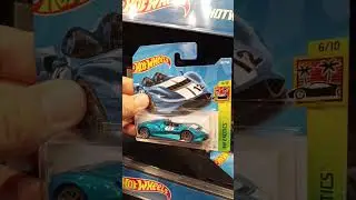 Hot Wheels black friday sale hunt in a Carrefour Istanbul mall #shorts