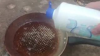 How to clean a frying pan