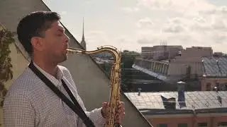 Live saxophone play on the roof in St. Petersburg - Dance Monkey cover/ Саксофон на крыше Петербурга