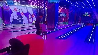 Belajar main bowling yuks teman... Subscribe ya temanss😊
