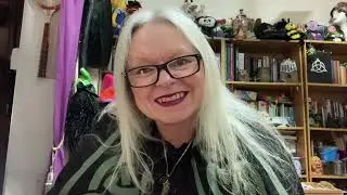 The Kitchen Witch Oracle Unboxing & Review