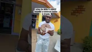 Eating the world&lsquo;s largest doughnut 🍩at universal Studios in Orlando ￼