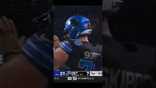 🚨 BIG GUY TD 🚨 Dan Skipper scores the touchdown for the Detroit Lions. One possession game again.