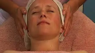 COSMETIC COLLEGE DILLINGEN – Kurzeinblicke in alle praktischen Fächer   2 Zusatzbehandlungen