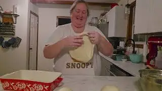 Make homemade pizza and Cheese breadsticks with me