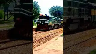39Up Jafar express fast action high speed #shorts #shortsfeed #shortsvideo #pakistanrailwaysialkot