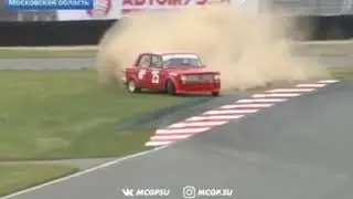 Педальные москвичи на трассе Moscowraceway!