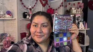 Look II, Ladybug Glow, Eyescream Beauty Box