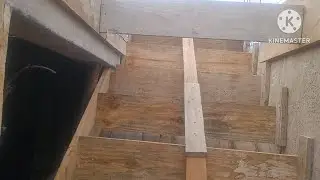 Como fazer escada de concreto, pegar caixaria com tabuas