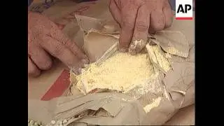 Uganda - UN trucks with food aid stuck