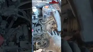 2003 Toyota Matrix 1.8 Brazos de control #josemechanics #automobile #diy #fyp #viral#viralvideo#tips