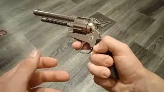 Игрушечный ковбойский револьвер GONHER на пистонах