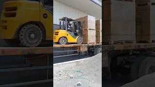 Daily Forklift Work | Truck Loading & Unloading | AEK Operator Life