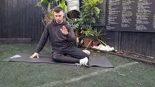 90/90 Glute Stretch Demo
