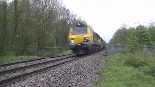 70013 passes Yate working 4V57 09.05.12
