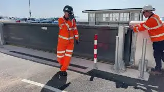 Sliding Flood Gate Operation