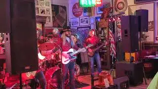 Sticktight Southern Summer Night Ernie's Tavern in Bloomfield Ky December 31 (2025)