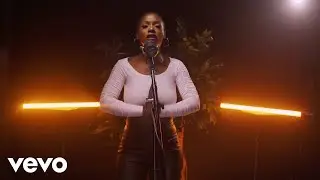 Nana Atta - Nyoni (Live At Universal Music Studios / 2022 / Acoustic)