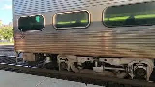 Metra Train Arriving & Departing Out Of Riverside On (08/15/2025)