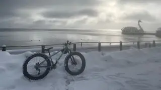 新しい雪遊び！？　FATBIKE で雪上サイクリング！！(イメージビデオ)