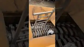 #fcnfm Uniform Discharge Shredder for Controllable Size and Easy Material Handling in Recycling