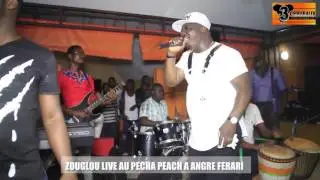 Zougloulive au pecha peach a angre ferari artiste invité Dezy champion