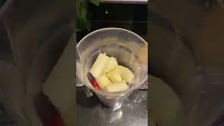 Strawberry banana apple juice smoothie (no milk)