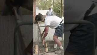 Новый бетон залит поверх старого?