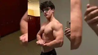 Young bodybuilder Posing Side Chest Flex