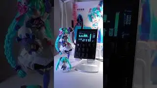 Miku Complextro on the M8 Tracker #hatsunemiku #m8tracker #moeshop