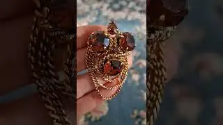 Christian Dior Brooch. 1961. Кристіан Діор брошка.