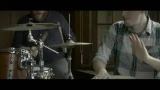 Sin Soluci&oacute;n (Official Video)