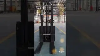 Walking pallet stacker 1500Kg