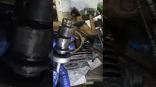 We continue with the autopsy of the Yamaha Special 125 