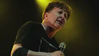 Devo feat  Booji Boy  - U Got Me Bugged - Hardcore Live (2014)