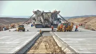 30+ Modern Construction Technologies for Mega Project: Heavy machinery and Concrete Paving Machine