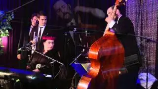 The Extended Play Sessions with Davina and The Vagabonds