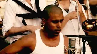 Balkan Beat Box - Dancing With the Moon