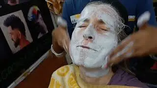 PMvL crashes the Gents Only Baber shop in Kolkata