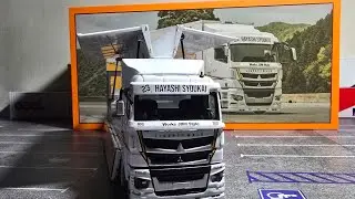 1:64 Liberty Walk Mitsubishi Fuso by: GCD