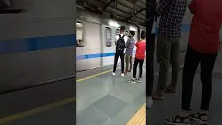 Delhi metro accident (#indianrailways #metro #railway #train #travel #shorts )