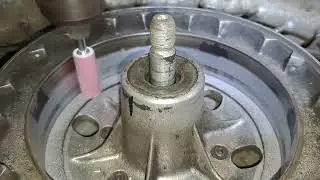 Rovn&aacute;n&iacute; brzdov&eacute;ho bubnu bez rozpleten&iacute;- Kolo JAWA 16 palců | Motorcycle brake drum resurface