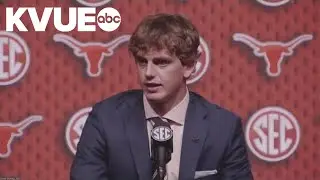Arch Manning displaying leadership style