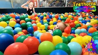 Cyd and Len have family fun at indoor playground! #familyfun