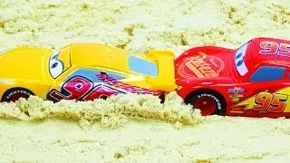 Cars 3 Lightning McQueen VS Cruz Ramirez Race!!. Stop Motion Animation