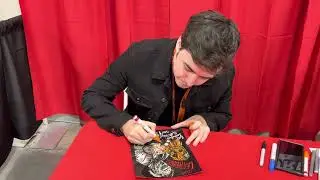 Quinn Lord at creepiecon part 2 signing 8x10
