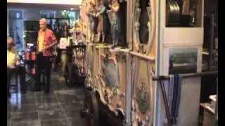 Draaiorgel de Buffel met de twee Joopen.