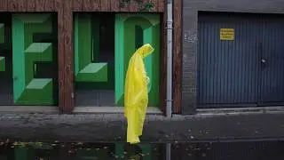 Anna Grillmeier &ndash; Regenmantel (Offizielles Musikvideo)
