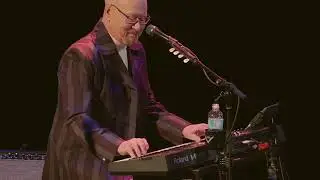 BACKBEAT does Because (Dave Clark Five)